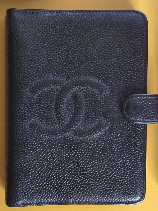 CHANEL Handbags - Chanel Vintage Black Caviar CC Personal/Small Agenda Planner Auth Card Authentic